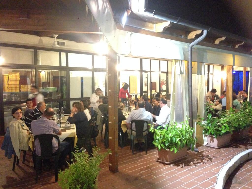 Riva Dei Greci Camping Village Metaponto Ngoại thất bức ảnh